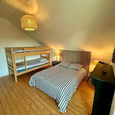 Maison De - 4-6 Personnes - Proche