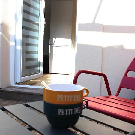 Maison De - 4-6 Personnes - Proche *